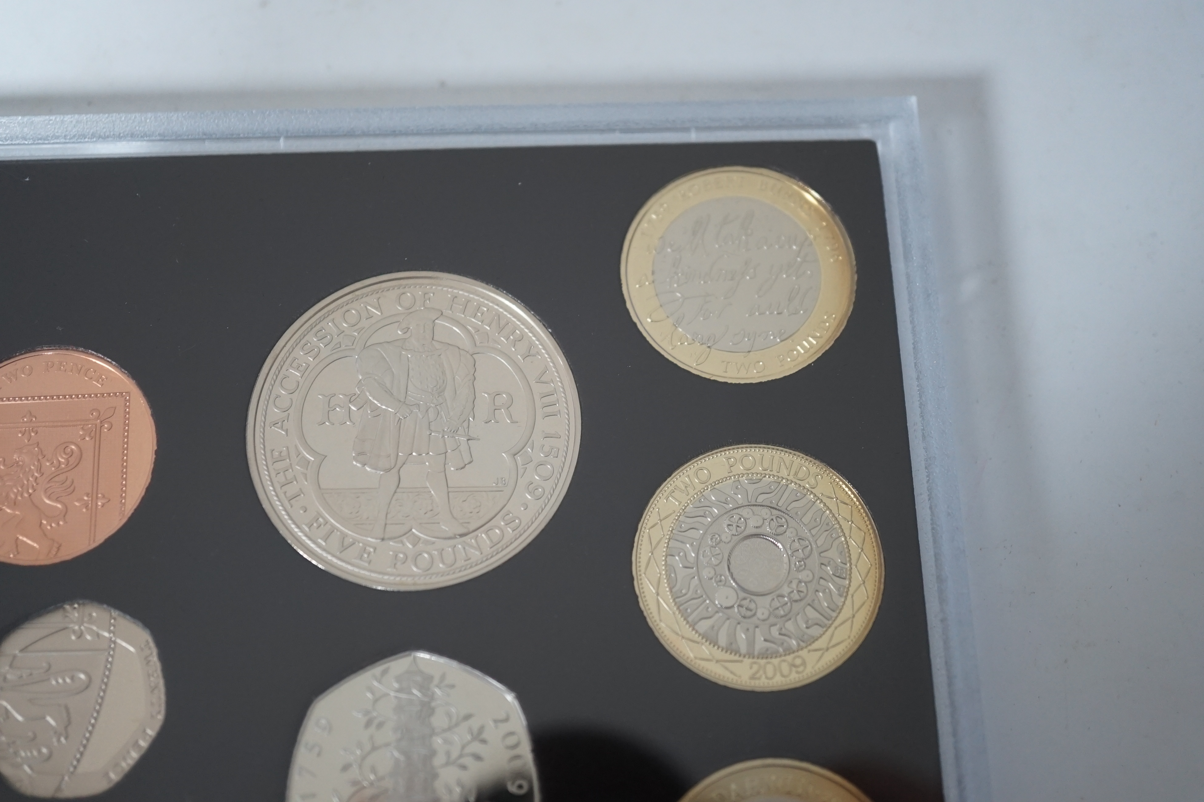 Elizabeth II proof coins, 2009 proof coin set, including the scarce Kew Gardens 50p